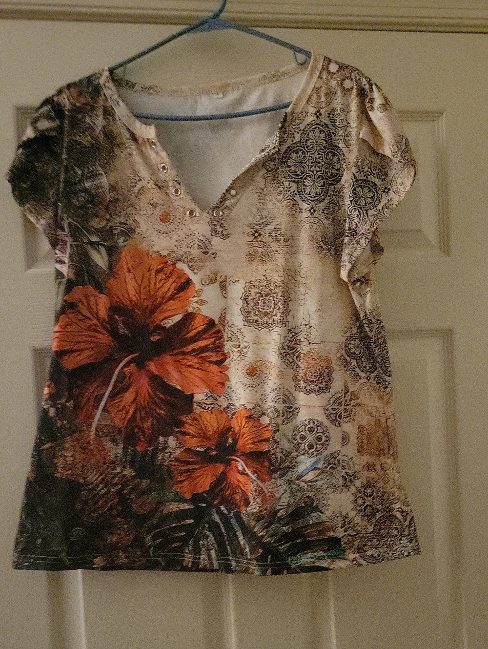 Floral V-Neck Women's Top in Orange and Cream